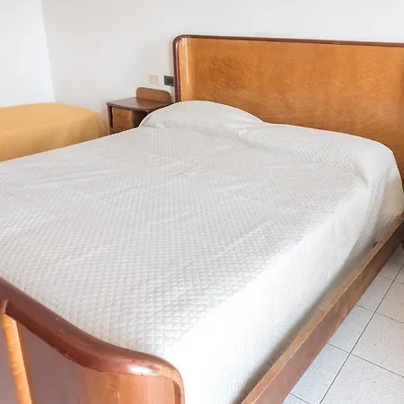Se006 - Senigallia, Bilocale Sul Mare Con Spiaggia Apartment *