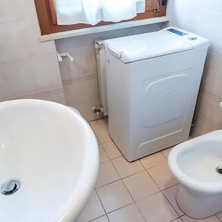 Se006 - Senigallia, Bilocale Sul Mare Con Spiaggia Apartment