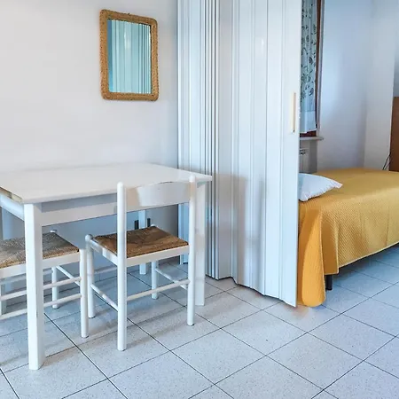Se006 - Senigallia, Bilocale Sul Mare Con Spiaggia Senigallia